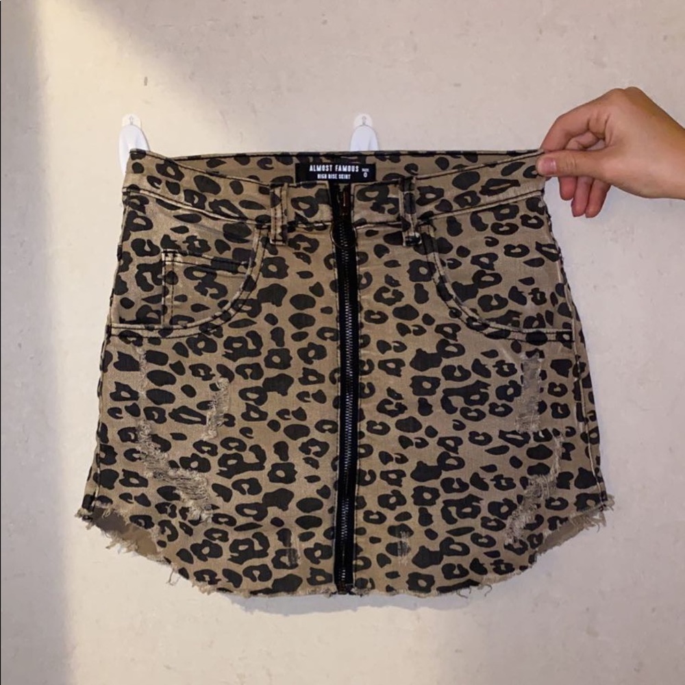 Almost Famous leopard mini skirt